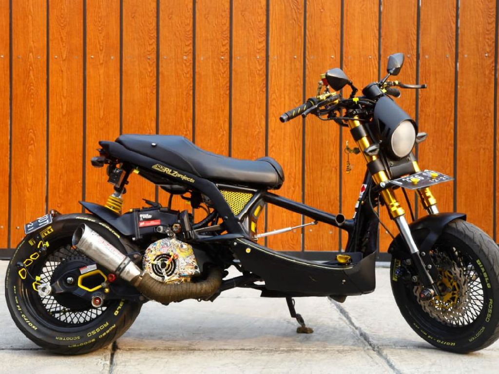 Potret Modifikasi Yamaha Mio Soul Ala Low Rider Potret Modifikasi Yamaha Mio Soul Ala Low Rider