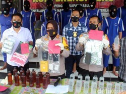 Penjual Narkoba dan Miras Online di Sukabumi Diringkus Polisi