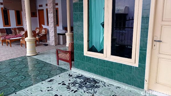 Rumah Warga Jadi Korban Kebakaran Kilang Pertamina Balongan