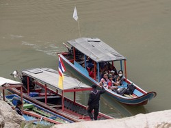 Thailand Pulangkan 600 Pengungsi Myanmar Meski Pertempuran Berkecamuk