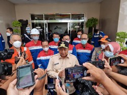 Tinjau Kilang Balongan, Wagub Jabar Pastikan Warga Terdampak Tertangani