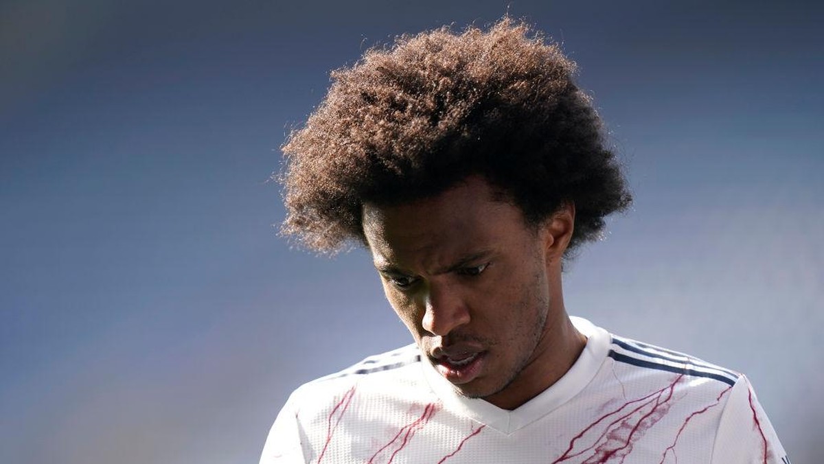 Willian kabarnya menuju pintu keluar Arsenal. (Foto: (Getty Images/Pool)