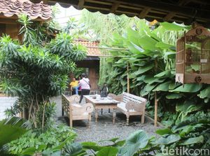 Beneran Hidden Gem! 7 Tempat Makan dalam Gang yang Populer Enaknya Beneran Hidden Gem! 7 Tempat Makan dalam Gang yang Populer Enaknya