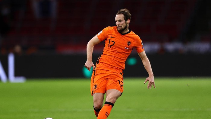 AMSTERDAM, NETHERLANDS - MARCH 27:   Daley Blind of Netherlands in action during the FIFA World Cup 2022 Qatar qualifying match between the Netherlands and Latvia at the Amsterdam Arena on March 27, 2021 in Amsterdam, Netherlands. In a government-backed initiative 5,000 ticket-holders will be allowed watch the match provided they have tested negative for coronavirus. (Photo by Dean Mouhtaropoulos/Getty Images)