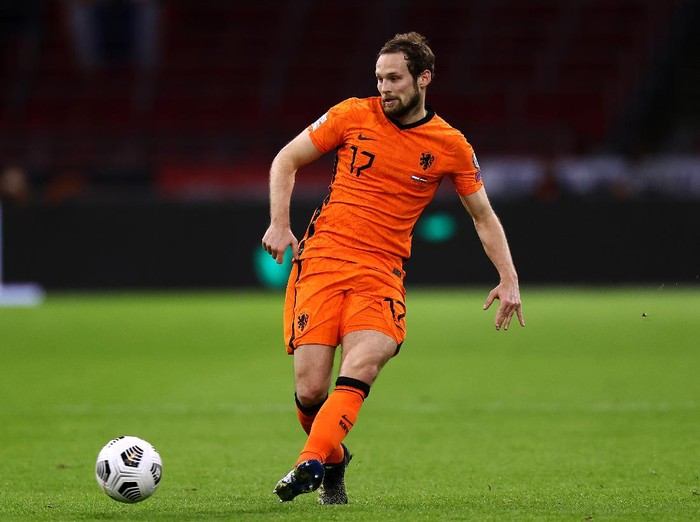 AMSTERDAM, NETHERLANDS - MARCH 27:   Daley Blind of Netherlands in action during the FIFA World Cup 2022 Qatar qualifying match between the Netherlands and Latvia at the Amsterdam Arena on March 27, 2021 in Amsterdam, Netherlands. In a government-backed initiative 5,000 ticket-holders will be allowed watch the match provided they have tested negative for coronavirus. (Photo by Dean Mouhtaropoulos/Getty Images)