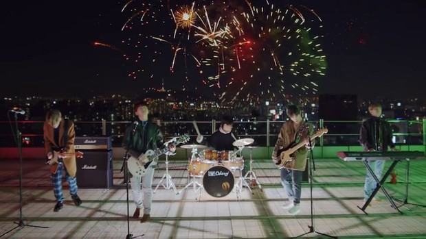 Foto Band Day6 dalam Lagu I Like You/Twitter.com/soompi Band Day6 hadir dengan lagu romantisnya berjudul I Like You.