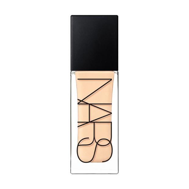 foto: NARS All Day Luminious Weighless Foundation/narscosmetics.com foto: NARS All Day Luminious Weighless Foundation/narscosmetics.com