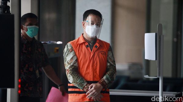 Hiendra Soenjoto Divonis 3 Tahun Penjara