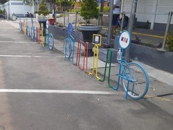 Rak #ParkirUntukSepeda di Stasiun Senen-Klender-Buaran Sepi Pengguna