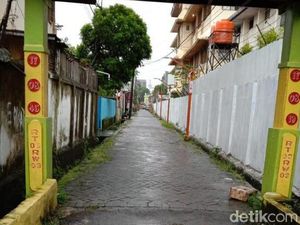 Takutnya Warga Ada Kotak Bertulisan Islam X yang Ternyata Berisi Bohlam