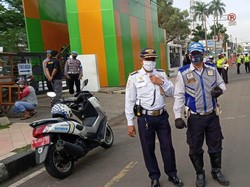 Halau Kendaraan Parkir Liar, Dishub-Polisi Bakal Jaga JPO Balkot Depok