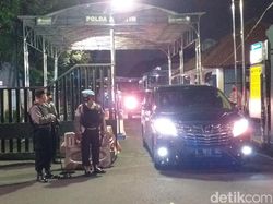 Mabes Polri Diserang, Mapolda Jatim Dijaga Brimob Bersenjata Lengkap