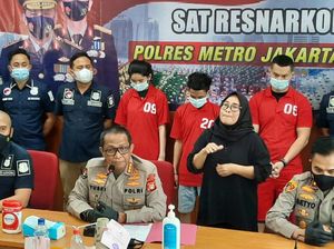 Dengan Suara Bergetar, Agung Saga Minta Maaf: Saya Ingin Sembuh Dengan Suara Bergetar, Agung Saga Minta Maaf: Saya Ingin Sembuh