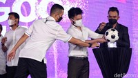 Raffi menggandeng Prestige Motorcars untuk membesarkan RANS Cilegon FC.