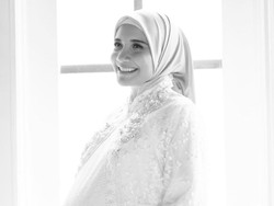 Zaskia Sungkar Diperiksa Kasus Dugaan Korupsi Adik Irwansyah