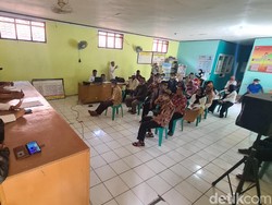 Dilaporkan ke Kejaksaan Sukabumi, Kades Ridogalih Audiensi dengan Warga