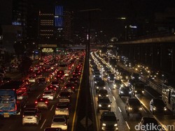 Kemacetan di Jabodetabek Bikin Rugi Rp 71 T, Apa Penyebabnya?