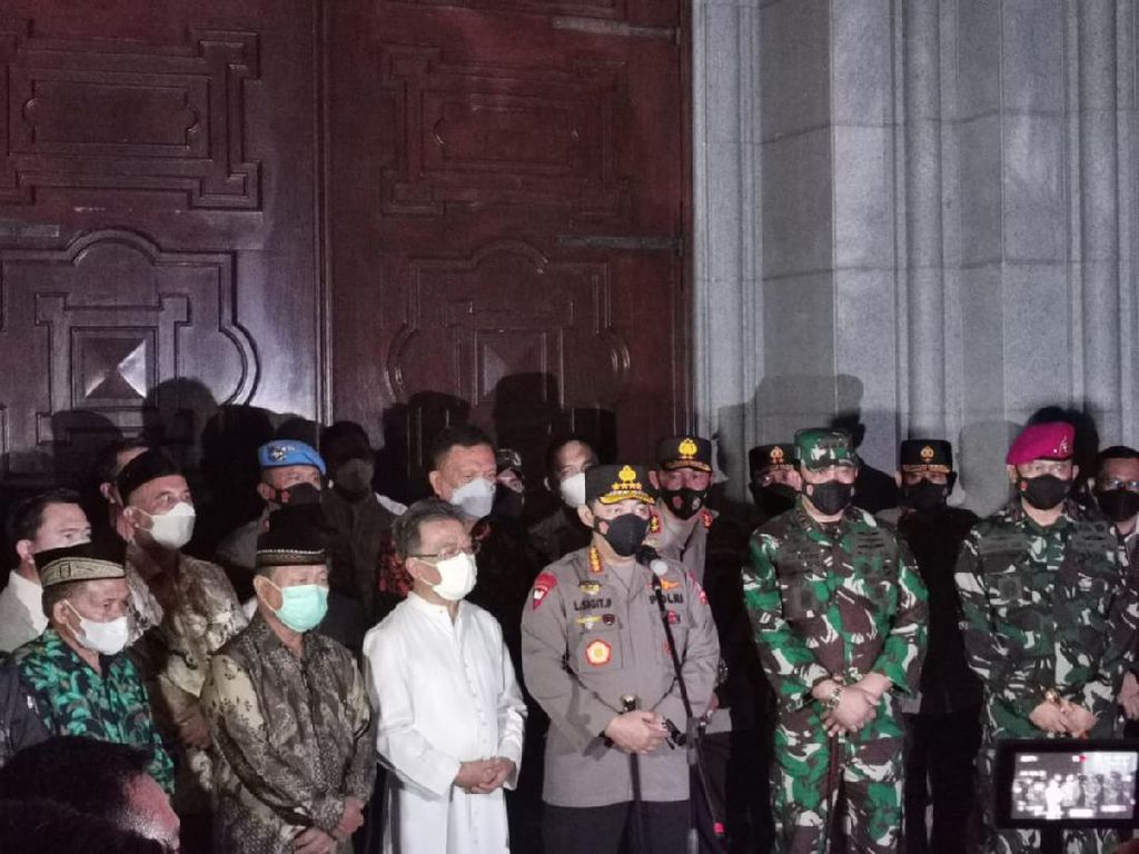 Kapolri ke Manado, Pastikan Ibadah Paskah Berjalan Aman dan Lancar Kapolri ke Manado, Pastikan Ibadah Paskah Berjalan Aman dan Lancar