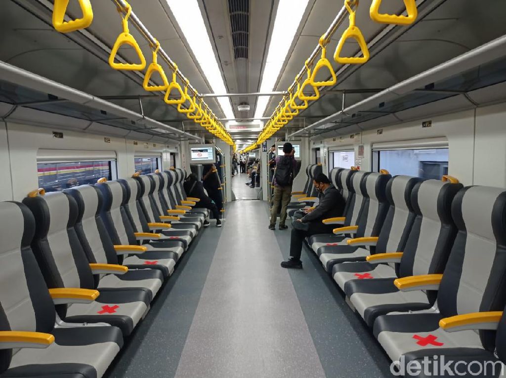 Menjajal Kereta Bandara Rasa KRL, Tarifnya Mulai dari Rp 5.000