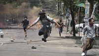 Korban Berjatuhan, Pendemo Myanmar Terus Beraksi