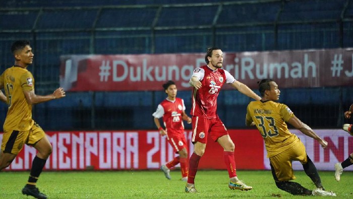 Marc Klok jadi penentu kemenangan Persija Jakarta 2-1 atas Bhayangkara FC di Piala Menpora, Rabu (31/3/2021) malam WIB