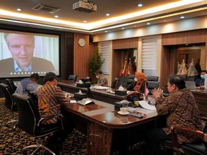 Bicara dengan Menteri Inggris, Airlangga Bahas Konferensi Perubahan Iklim