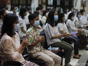 Tata Ibadah Kamis Putih 2025 Lengkap dengan Bacaan Injilnya Tata Ibadah Kamis Putih 2025 Lengkap dengan Bacaan Injilnya