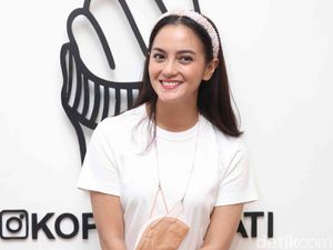 Ririn Ekawati Vertigo Usai Syuting Alena Anak Ratu Iblis Ririn Ekawati Vertigo Usai Syuting Alena Anak Ratu Iblis