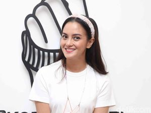 Manisnya! Senyum Ririn Ekawati Bikin Pindah ke Lain Hati