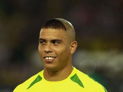 Striker: Ronaldo Luis. Foto: (Getty Images/Shaun Botterill)