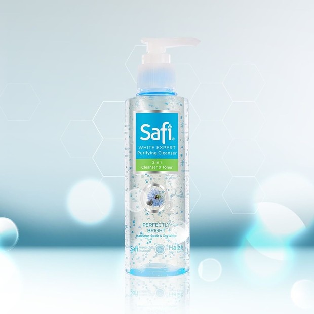 Safi White Expert Purifying Cleanser 2 in 1 Cleanser and Toner (sumber : lazada.com)