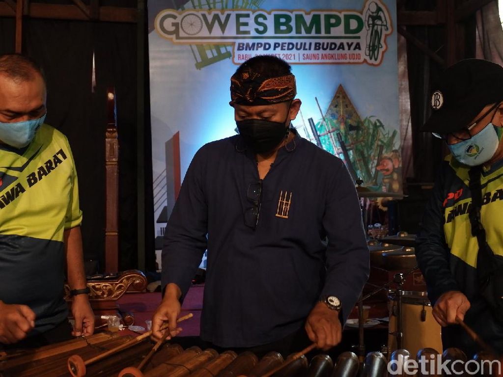 Bertahan dari Pandemi, BMPD Jabar Dorong Saung Angklung Udjo Tampil Virtual Bertahan dari Pandemi, BMPD Jabar Dorong Saung Angklung Udjo Tampil Virtual