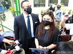 Menang Hak Asuh Anak, Thalita Latief Tetap Izinkan Dennis Ketemu Anak