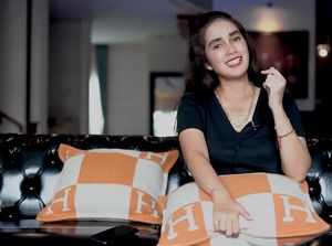 Ussy Bikin Nastar Sendiri, Ada yang Versi Dipanggang 20 Menit dan 25 Menit Ussy Bikin Nastar Sendiri, Ada yang Versi Dipanggang 20 Menit dan 25 Menit