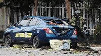 Foto Populer Sepekan: Bom Gereja dan Serangan Mabes Polri Bikin Heboh