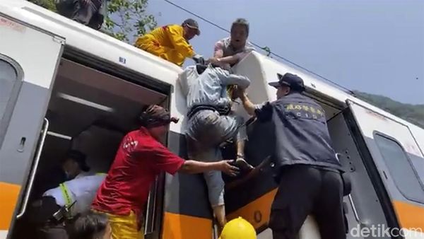 Kecelakaan Kereta Tewaskan Puluhan Orang di Taiwan