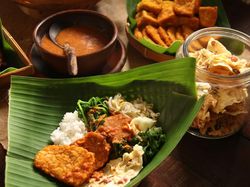 Pecel Tercatat Sejarah Sudah Dinikmati Sejak Abad 9 Masehi