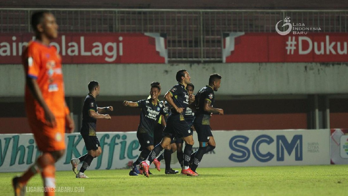 Momen para pemain Persib merayakan gol ke gawang Persiraja. Foto: Dok. Liga Indonesia Baru