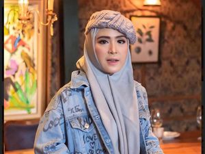Foto: 7 Gaya Istri Ustaz Solmed, Disorot Netizen karena Joget Tiktok Foto: 7 Gaya Istri Ustaz Solmed, Disorot Netizen karena Joget Tiktok