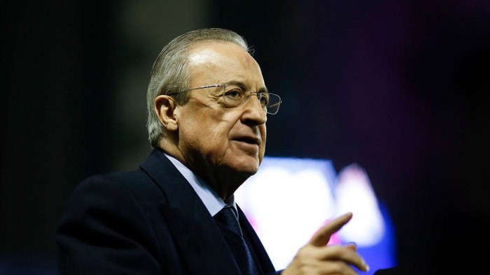VALENCIA, SPAIN - FEBRUARY 22: Florenitno Perez, president of Real Madrid prior the Liga match between Levante UD and Real Madrid CF at Ciutat de Valencia on February 22, 2020 in Valencia, Spain. (Photo by Eric Alonso/Getty Images)