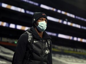 Gini Wijnaldum Batal Direkrut Barcelona?