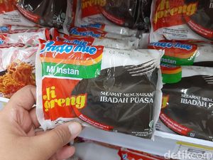 Jelang Puasa, Kemasan Indomie Piring Kosong Mulai Beredar Jelang Puasa, Kemasan Indomie Piring Kosong Mulai Beredar