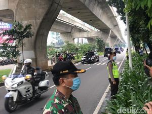 Jokowi dan Iriana Tiba di Pernikahan Atta-Aurel Tanpa Gunakan Mobil RI1