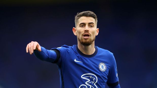 LONDON, ENGLAND - JANUARY 31: Jorginho of Chelsea reacts during the Premier League match between Chelsea and Burnley at Stamford Bridge on January 31, 2021 in London, England. Sporting stadiums around the UK remain under strict restrictions due to the Coronavirus Pandemic as Government social distancing laws prohibit fans inside venues resulting in games being played behind closed doors. (Photo by Julian Finney/Getty Images)