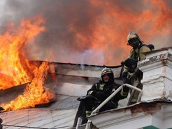Kebakaran Rumah Sakit di Rusia, Dokter Tetap Lanjutkan Operasi