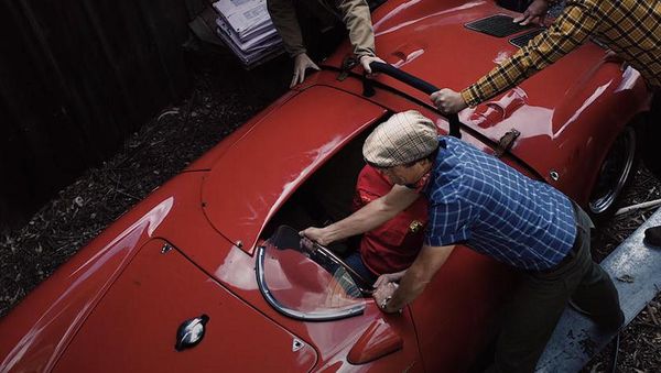 Potret Mobil Klasik Porsche yang Ditemukan Setelah 35 Tahun Teronggok di Garasi