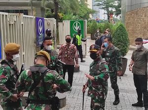 Pangdam Jaya-Kapolres Jaksel Sambangi Lokasi Pernikahan Atta dan Aurel Pangdam Jaya-Kapolres Jaksel Sambangi Lokasi Pernikahan Atta dan Aurel