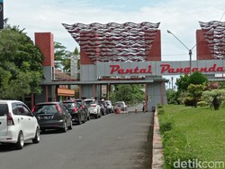 Libur Panjang, Pantai Pangandaran Diserbu Wisatawan