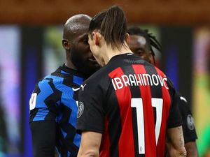 Ibrahimovic dan Lukaku yang Ribut, Dendanya untuk Amal