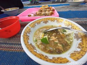 Sueger Mantap! Sarapan Soto Ayam Rp 2.000 Semangkok